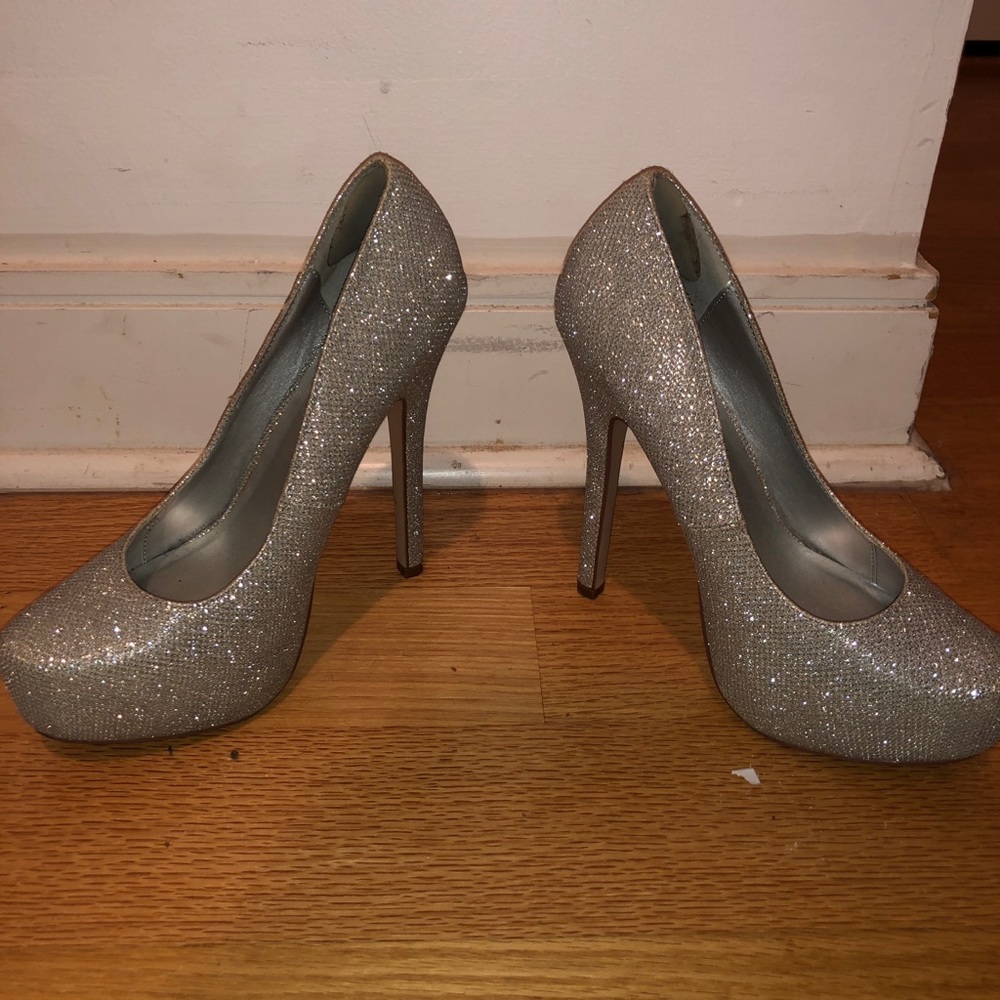 Size 9 sparkley heels